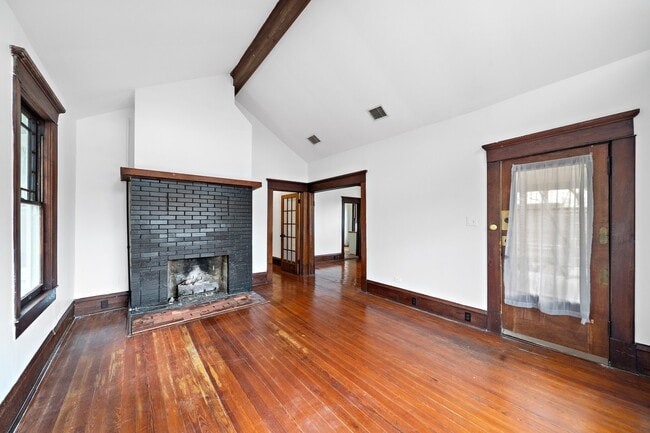 Photo - 1517 Indiana St