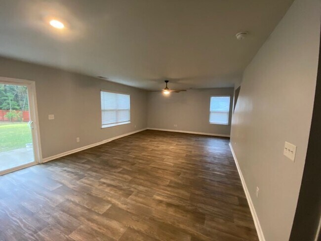 Photo - Welcome to a move-in ready haven!!!