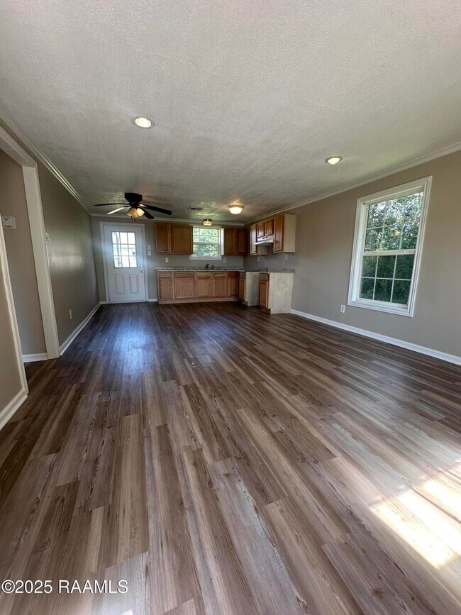 Photo - 1037 Erika Ln