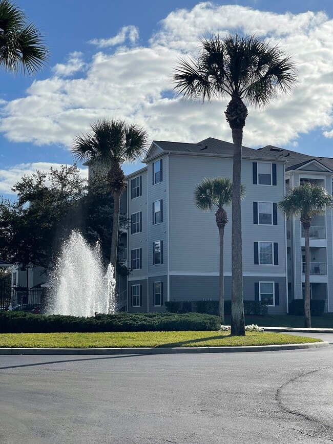 Building Photo - 3176 Feltrim Pl Unit 302