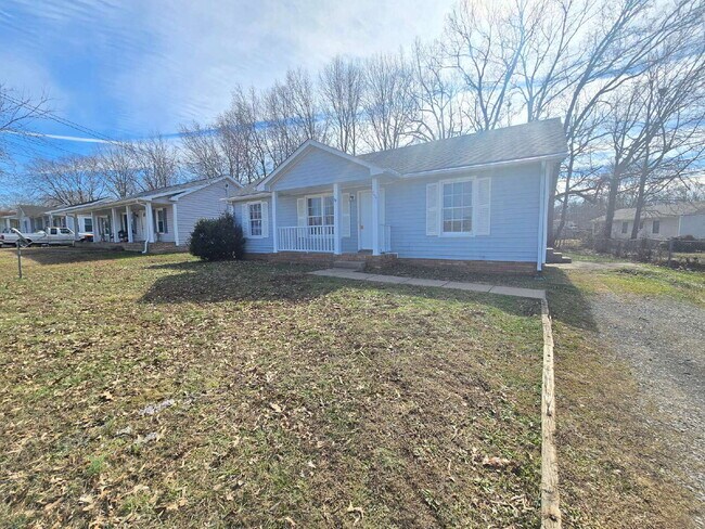 Photo - 746 Shelton Cir