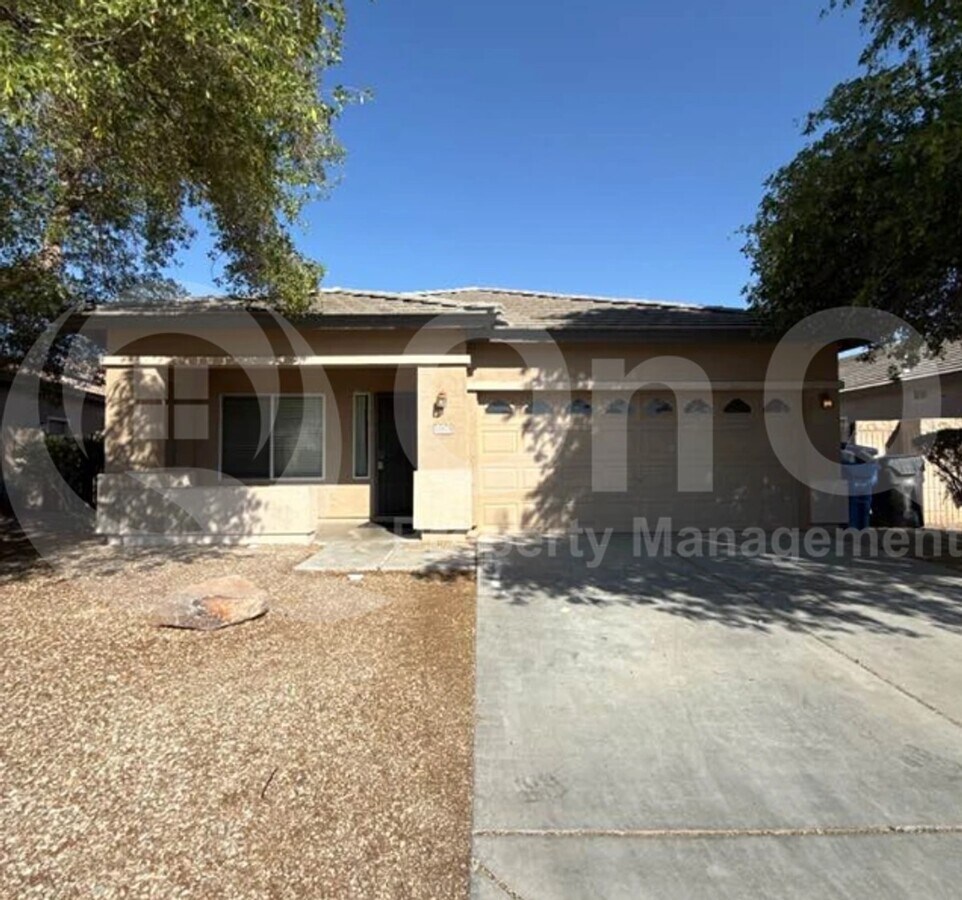 Photo - 11675 W Monroe St House
