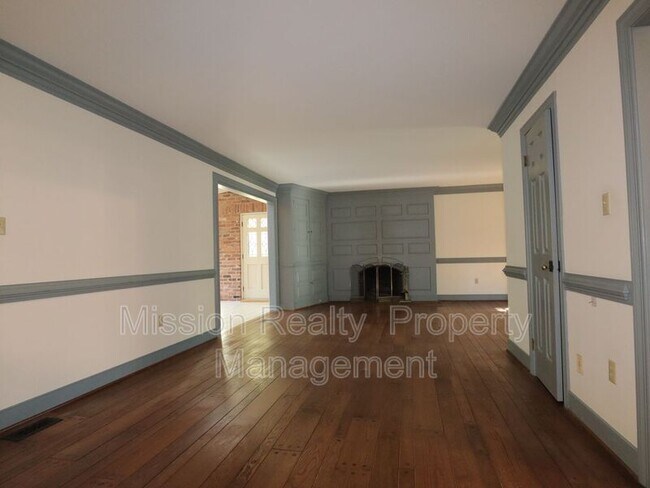 Photo - 7580 Rockfalls Dr
