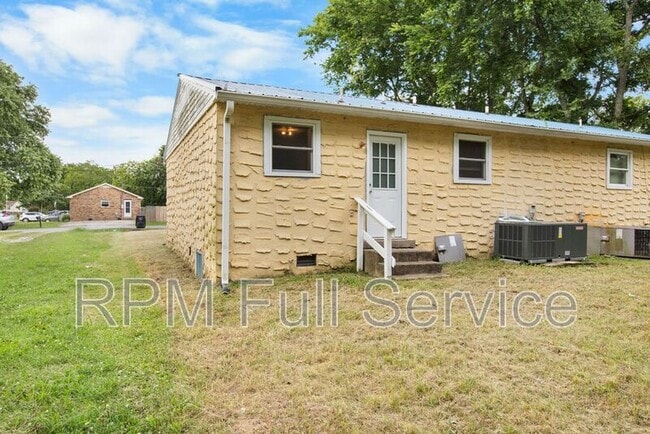 Photo - 105 Hubert Dr