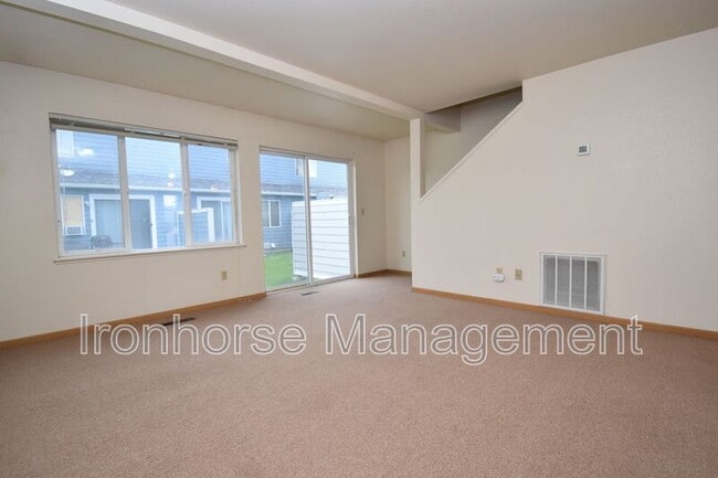 Photo - 2471 Wheeler Dr Unit B