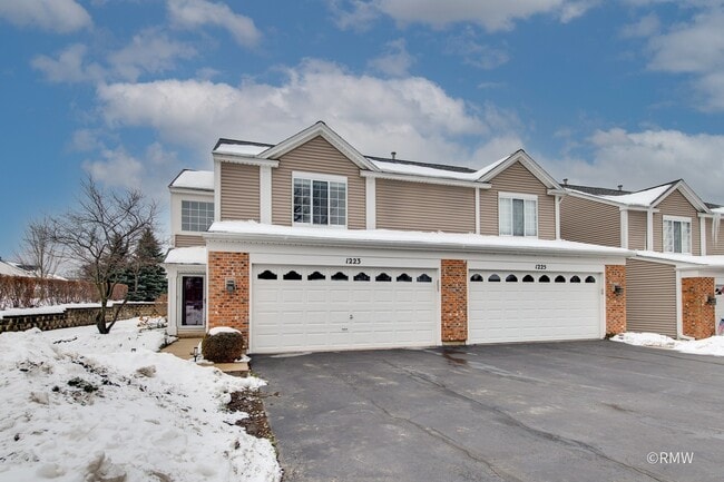 Photo - 1223 Summersweet Ln