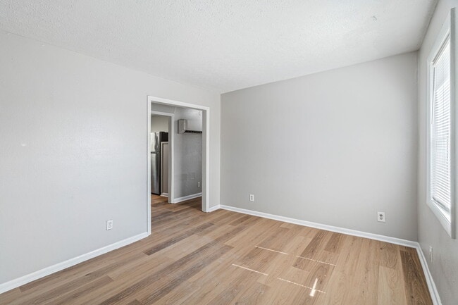 Photo - 3813 Fairmont Blvd