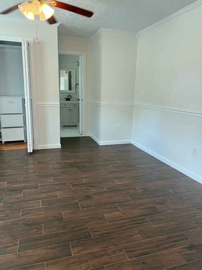 Building Photo - 9722 Galston Ln
