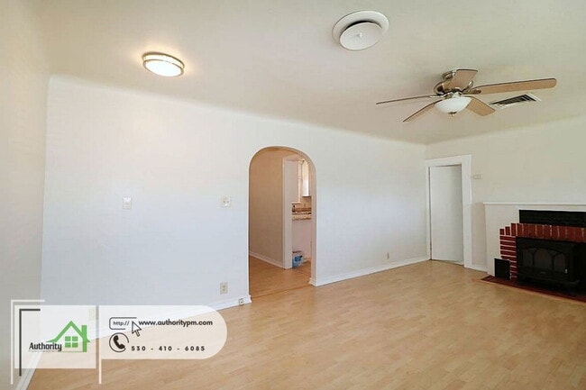 Photo - 2540 Old Eureka Way