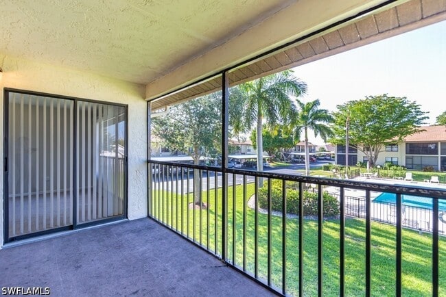 Building Photo - 4241 Chantelle Dr Unit D202