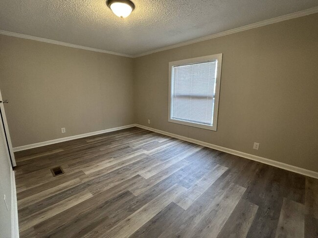 Photo - 38 White Oak Village