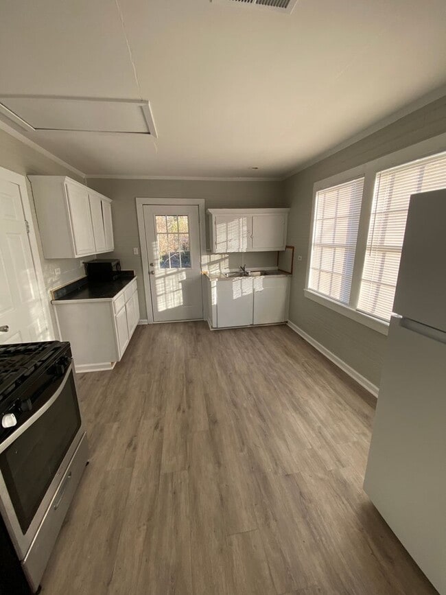 Photo - Charming & Efficient Living in the Heart of Houma