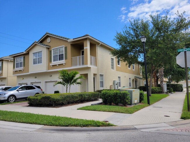 Photo - 3031 SE Lexington Lakes Dr Townhome