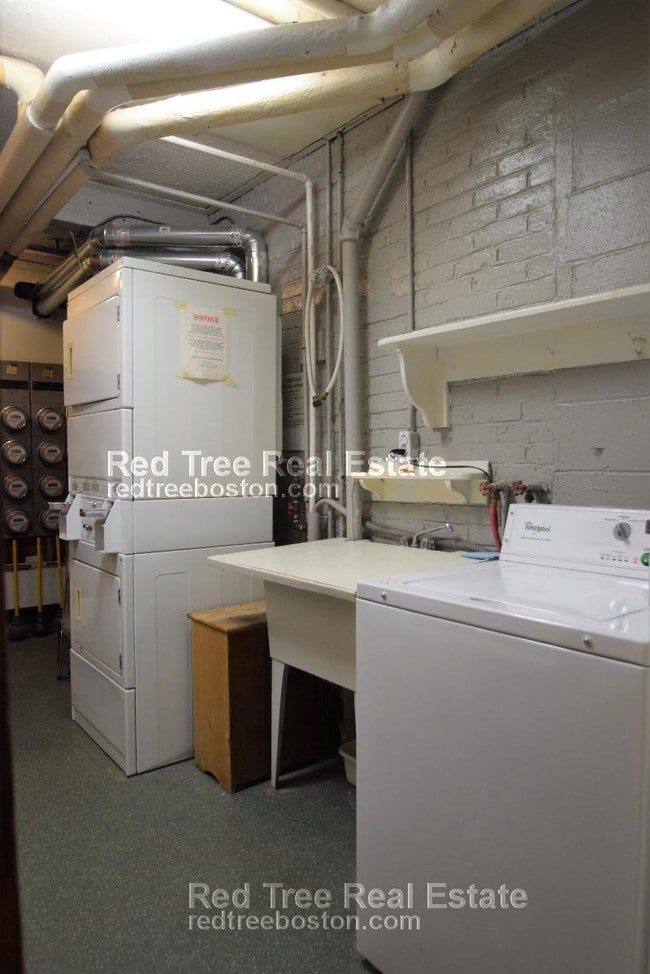 Photo - 2018 Commonwealth Ave Unit 33