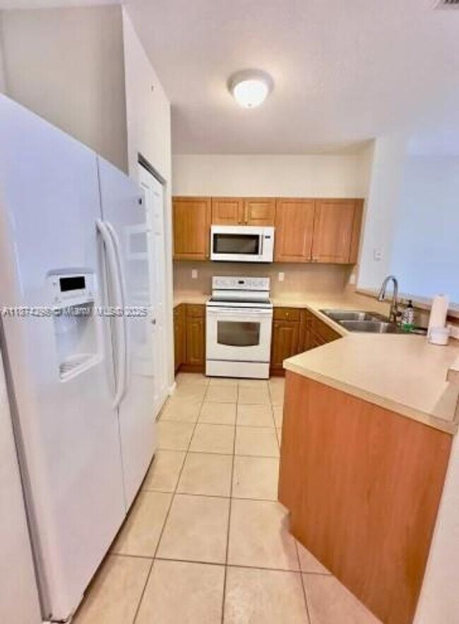 Building Photo - 5753 Isles Cir Rental