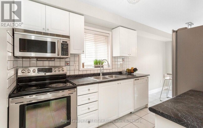 Photo - 116 Lake Louise Dr