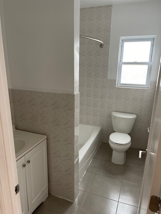 Photo - 266 Central Ave Unidad 2