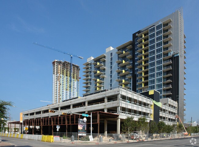 Amli On 2nd Apartments For Rent In Austin Tx Forrent Com Amli On 2nd Apartments For Rent In Austin Tx Forrent Com