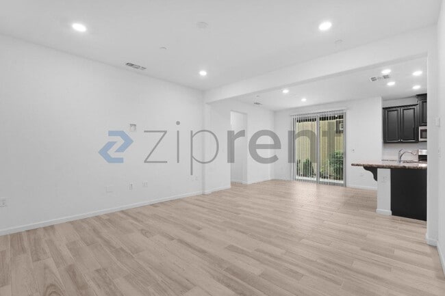 Photo - 9287 Mystic Lake Alley