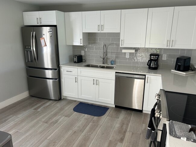 Building Photo - 16680 Partridge Place Rd Unit 102 Rental