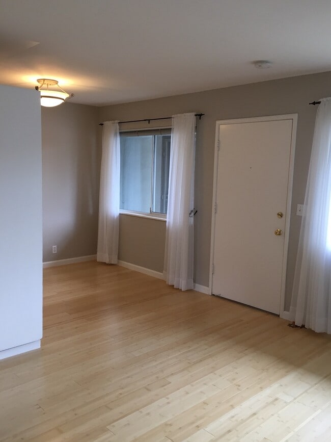 Photo - The Pines Apartments