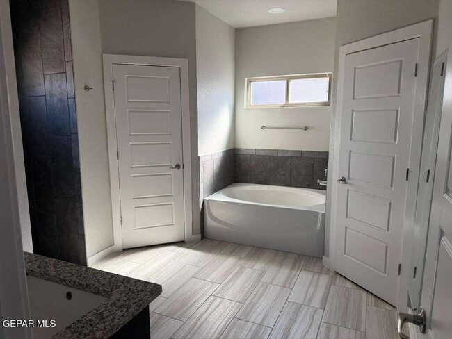 Photo - 10128 Prairie Flax Dr