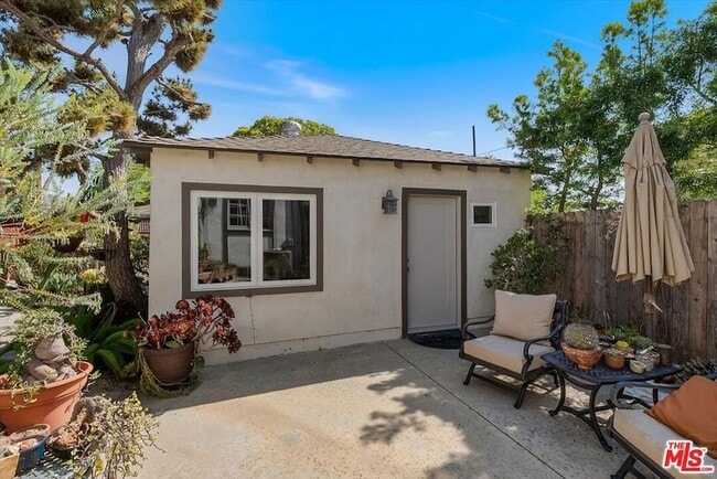 Photo - 2401 21st St