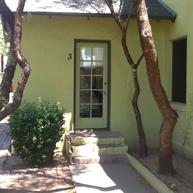 Photo - 312 W Lynwood St