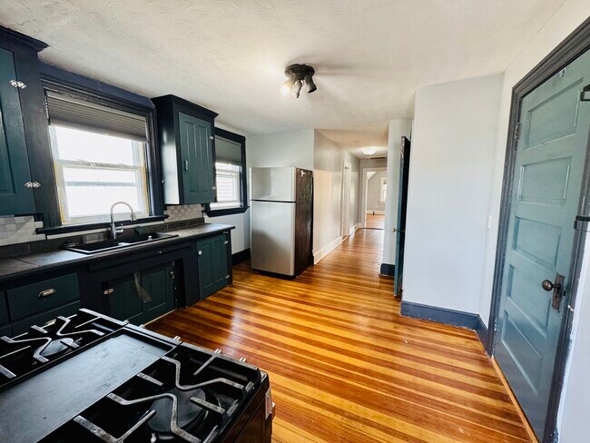 Photo - 9 Beech St Unit 3