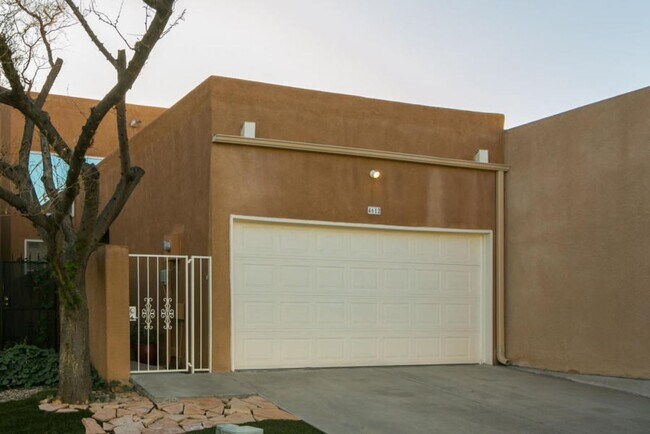 Morris and Montgomery 3 Bed 3 Bath 2 Car G... - Morris and Montgomery 3 Bed 3 Bath 2 Car G... House