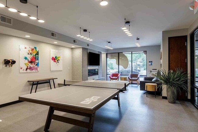 Yugo Minneapolis 412 Lofts-POI-02 - Yugo Minneapolis 412 Lofts