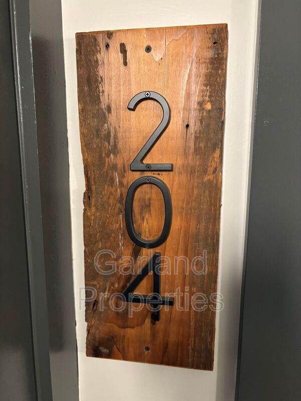 Building Photo - 73 W Main St Unit Apt 204