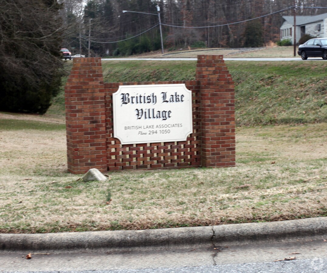 Photo - British Lake Apartments