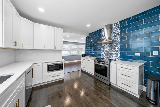 Photo - 7901 W Elmgrove Dr