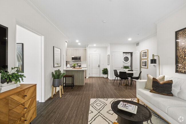 2BR, 2BA - 980SF - Living Room