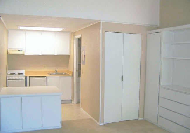 Photo - Bay Vista Apartments