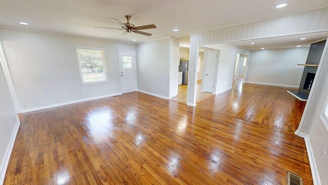 1401 Magnolia St