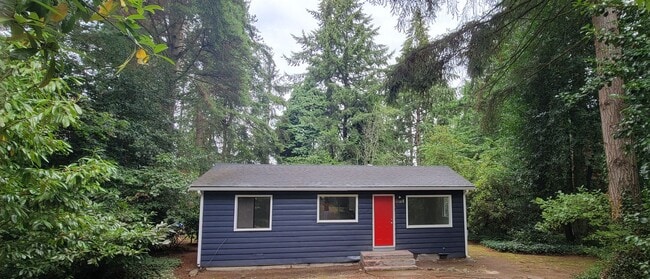 Building Photo - HEO#2-3 Unit HEO#3