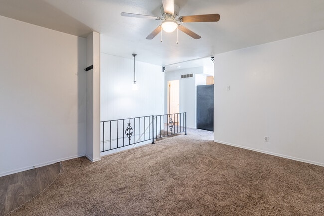 Photo - 1681 Lonedell Rd Unit 1681