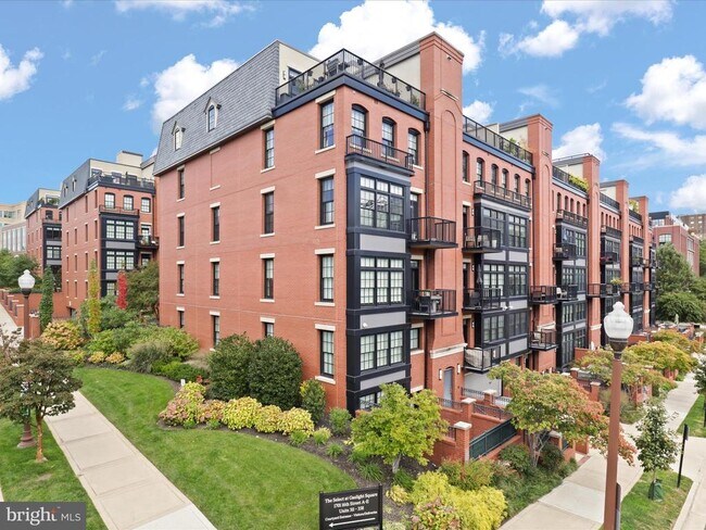 Photo - 1701 16th St N