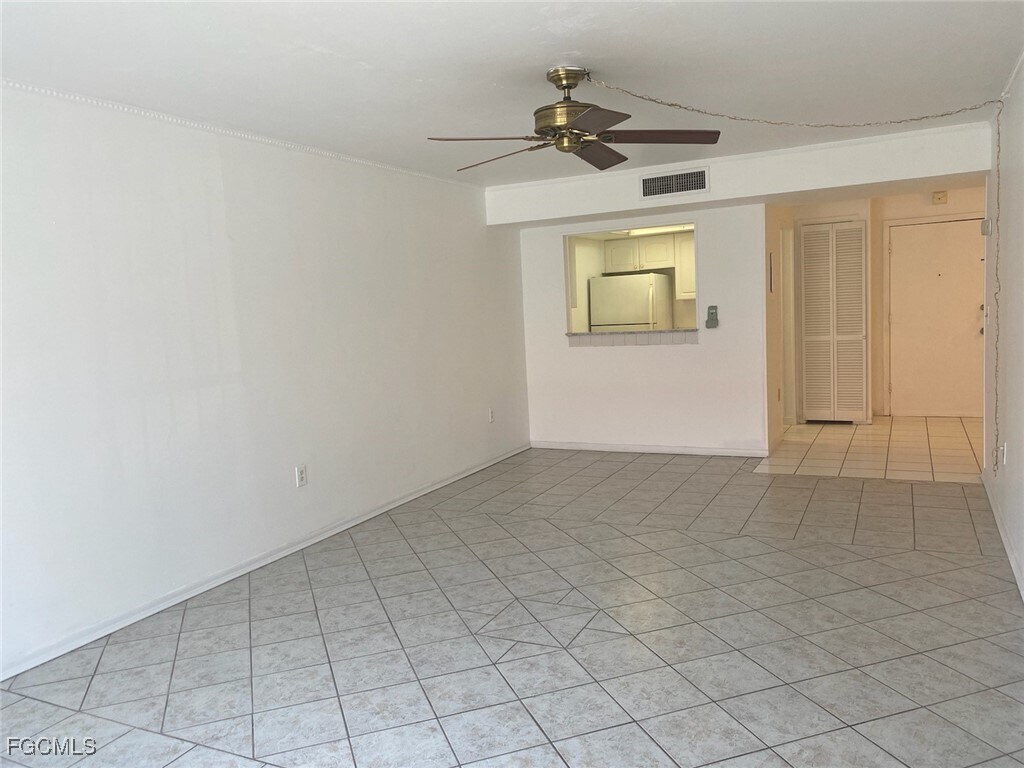 Photo - 3704 Broadway Unidad 112