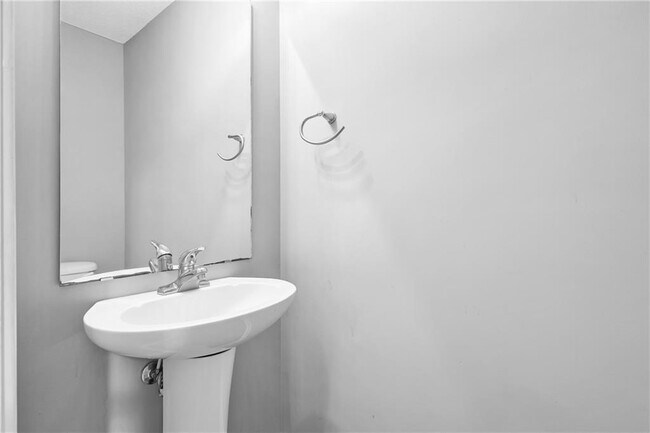 Photo - 141 Madison Pl
