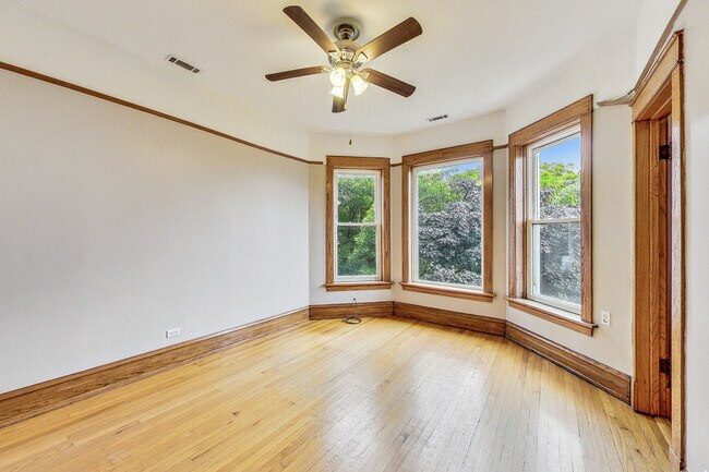 Photo - 1312 W Nelson St Unidad 3