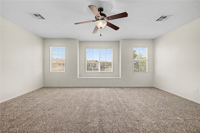 Photo - 2392 Predera Ave