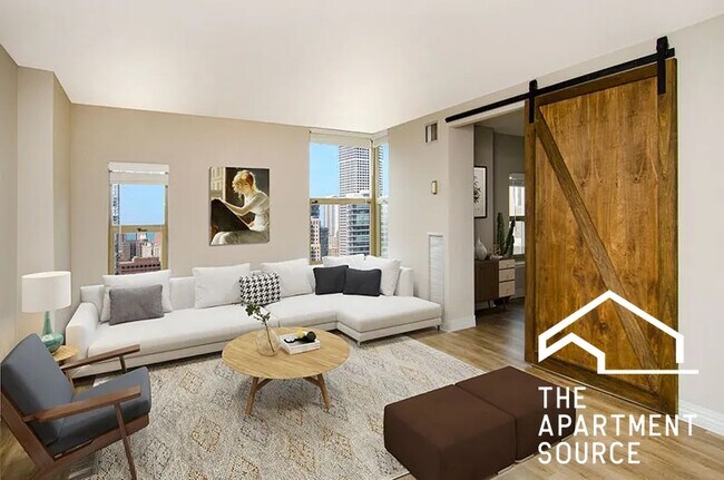 Photo - 100 W Chestnut St Unidad 307