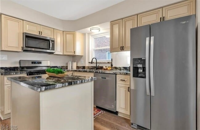 Photo - 3781 Washington Blvd