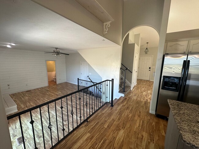 Photo - Beautiful 4 Bedroom Home in Layton!