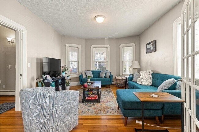 Photo - 155 Spruce St Unit #1