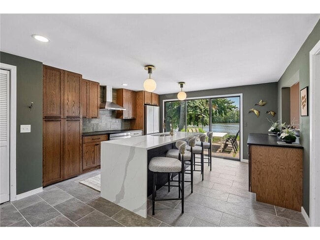 Photo - 5636 Twin Lake Terrace N