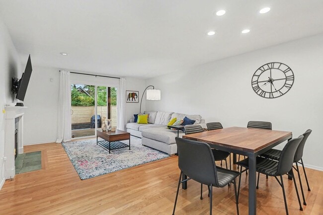 Photo - 3bd/3ba Seattle Home